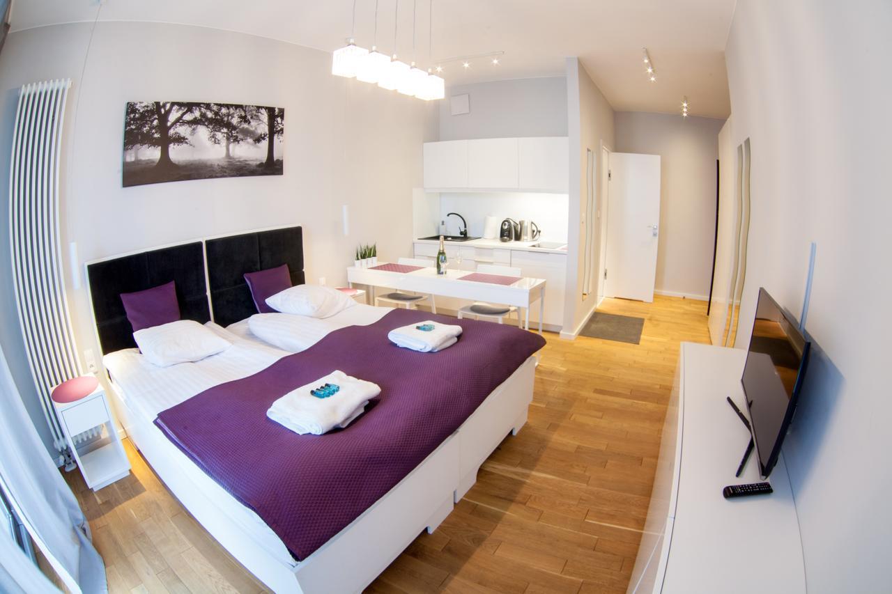 Apartamenty Triton Park Varsovia Exterior foto
